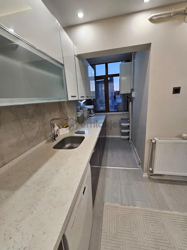 ,yıldız Gayrımenkul Den Kazancılar Cadde 3+1 Lüks Yapılı Masrafsız Satılık Ara Kat Fırsat Daire 5