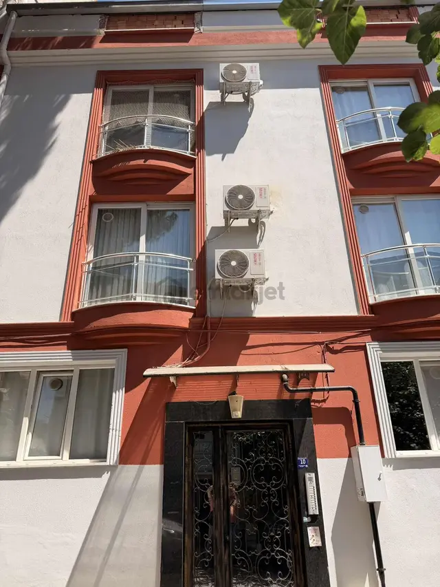 Lüks Eşyalı Doğalgazlı Bahçeli Satılık 1+1 Satılık 1