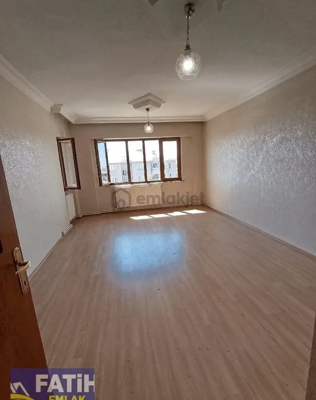 Halil Ağa Mah Kale Yolunda Kiralık 3+1 Daire 4