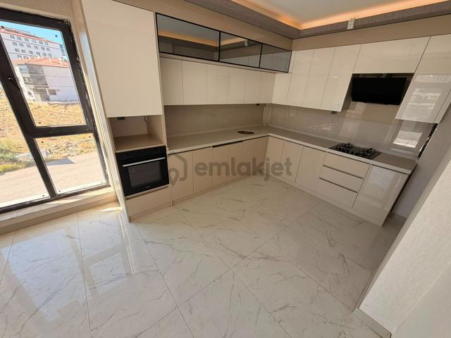Hayal'den Yeniçimşit Mh'de 4+1 Asansörlü Giyinme Odalı E.banyolu Teras Balkon Ankastire Seti 5