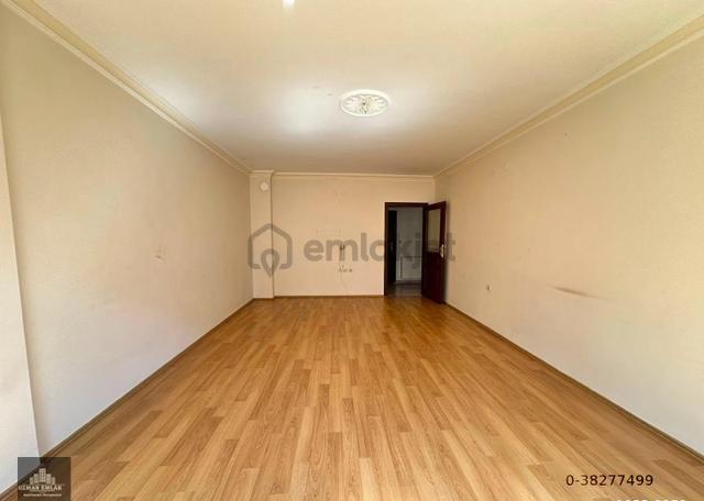Uzman Emlak Ofisinden Atapark Mh.de Asansörlü Bağımsız 3+1 Daire 5