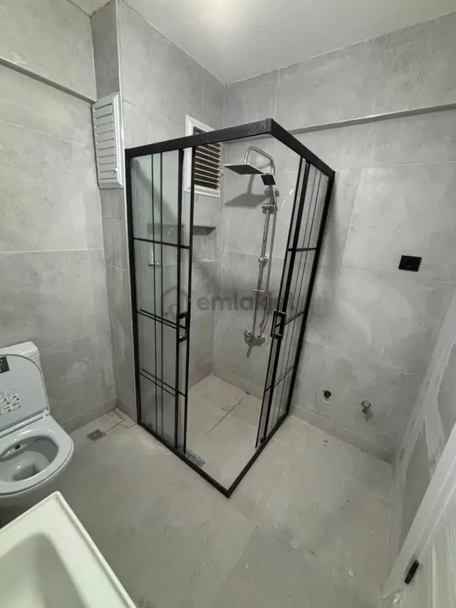 Akşenden Fatih Mevlanakapıda Full Yapılı 2+1 Kiralık Bahçe Katı 2
