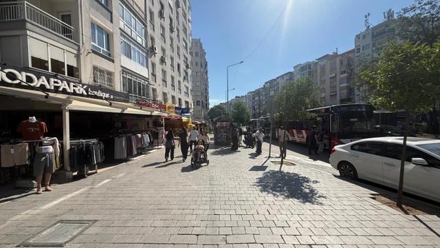Remax Smyrna'dan Üçyol Meydanda Devren Kiralık Güzellik Merkezi 3