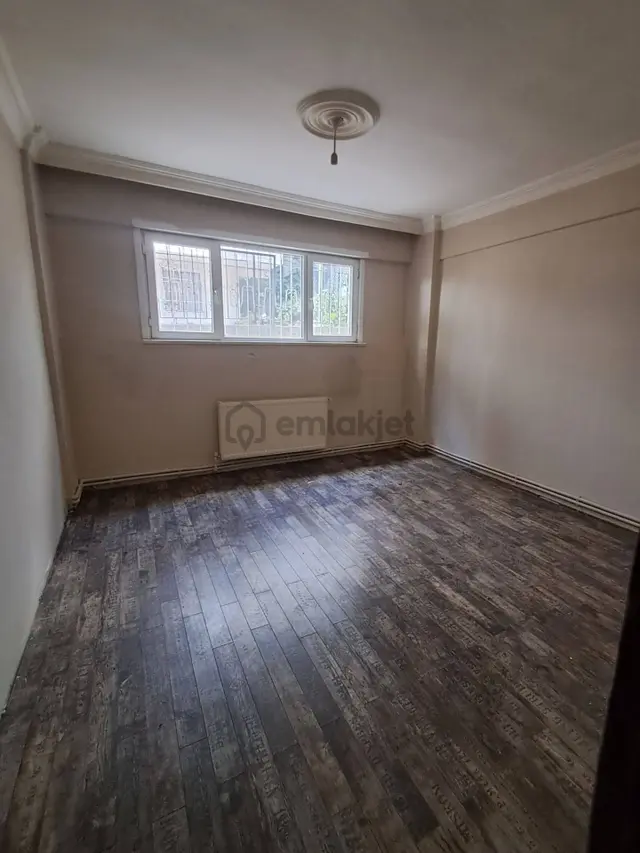 Avcılar Denizköşklerde Kiralık Temiz Daire Bahçekatı 3