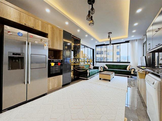 Mezitli Akdeniz Mah. Havuzlu Sitede Özel Tasarım 200 M² 4+1 1