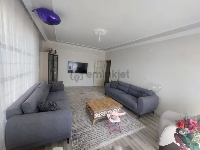 Karahan Emlak'tan*alibabada Migros Karşısı*3+1 Lüks Yapılı Daire 4