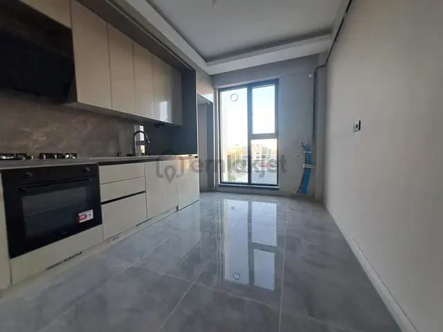 Alaçatı'dan İncek'te Bağımsız Mutfaklı 2+1 Dubleks Daire 3