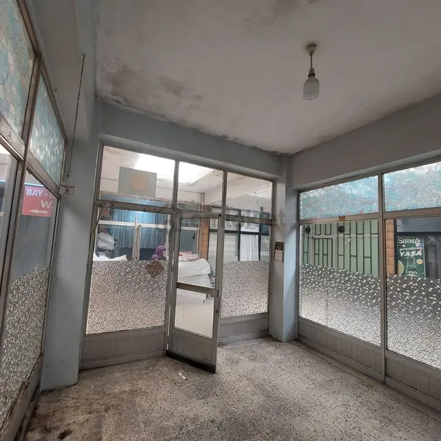 Redstone-zena'dan Eski İtfaiye Cd.alpagut Psj'nda Kiralık Dükkan 2