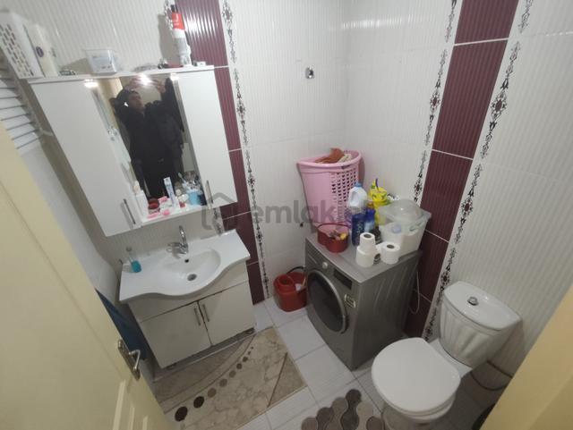Yılmaz Gayrımenkulden Ebeveyn Banyolu Geniş M2 3+1 Satılık Daire 5