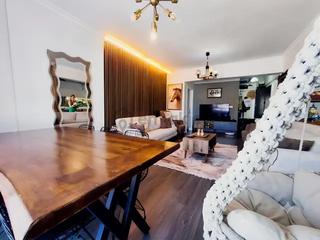 Kuşadası Uydukent Kumru3 Site,ön Cephe,boş Kiralık Daire 2