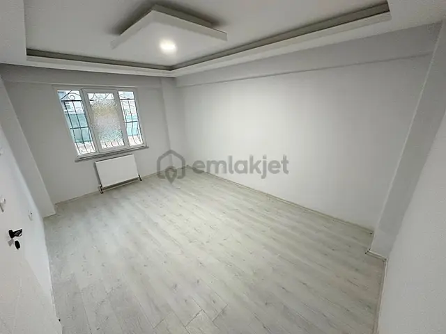Az-er Yapıdan Yüksek Krediye Uygun İskanlı 2+1 Satılık Daire 2