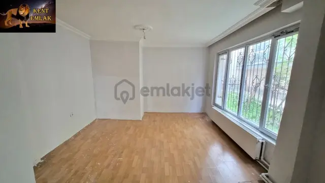 Abidin Paşada Kot-2 De 2+1 Satılık Bahçe Katı Daire 1
