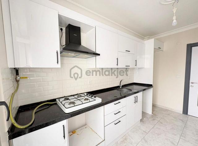 Mertcan'dan Havuzlu Güvenlikli Lüks Sitede Ara Kat 2+1 Daire 5