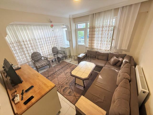 Altınkum'da 2+1 Doğalgazlı Eşyalı Kiralık Daire 2