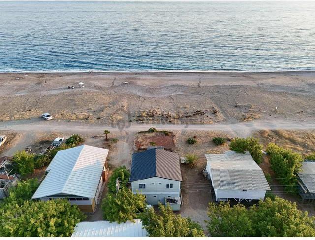 Kumluca Mavikent Deniz Obası'nda Denize Sıfır Lüks Dubleks Ev 4
