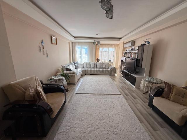Doğa Manzaralı Kapalı Otoparklı Ferah 3+1 Daire 5