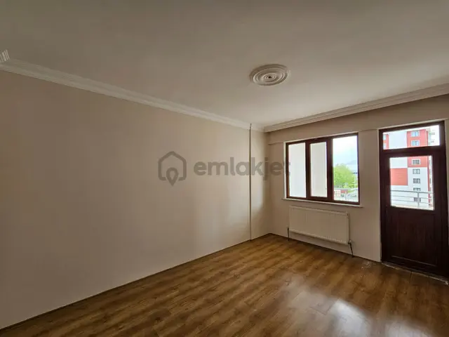 Stadyum Ve Barış Caddesine Oldukça Yakın Satılık Site İçerisinde Geniş 3+1 Fırsat Daire 5