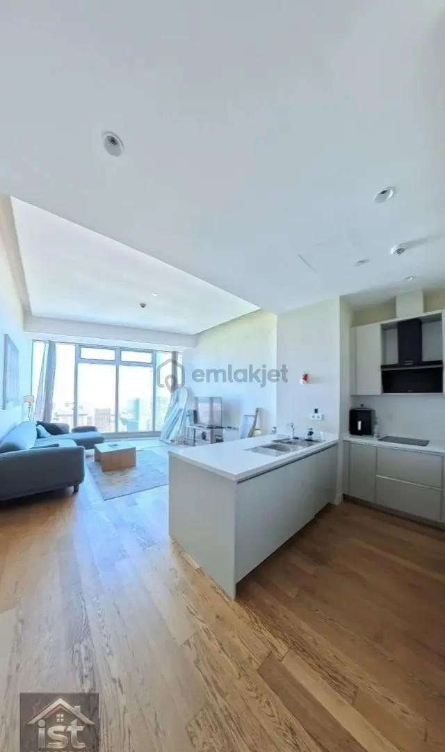 42 Maslak Satılık Yüksek Kat Büyük Tip 1/5+1 Ful Eşyalı Daire