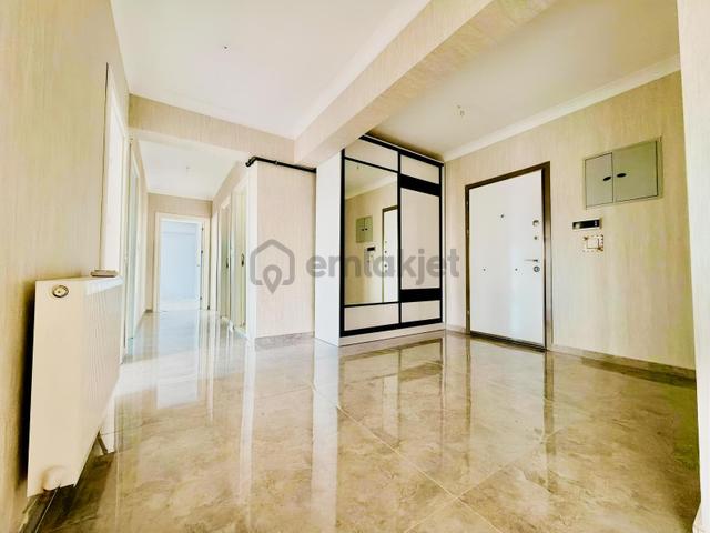 Avantaj'dan Site İçerisin'de Panoramik Manzaralı Ultra Lüx Daire 4