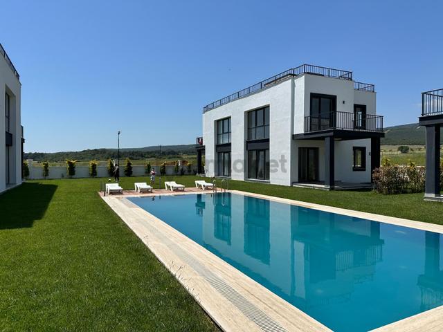 Gelibolu-adilhan Köyü Denize Yürüme Mesafesinde Satılık Villa 3