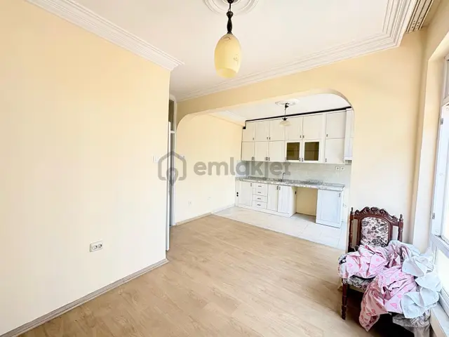 Prestij'den Kiremithanede Cadde Üzeri Asansörlü 2+1 Daire 4
