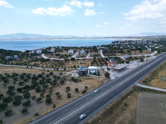 Şakran’da Denize Ve Anayola Yakın Satılık 4+1 Tripleks Villa 1
