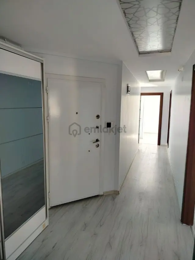 Karesi Paşaalanı Mahallesin'de 3+1 Kiralık Daire 3