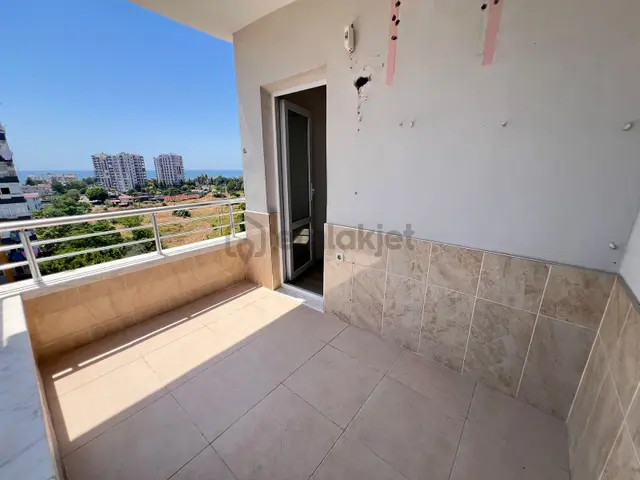 Han Emlak'tan Menderes'te Deniz Manzaralı Cepheleri Açık Satılık 2
