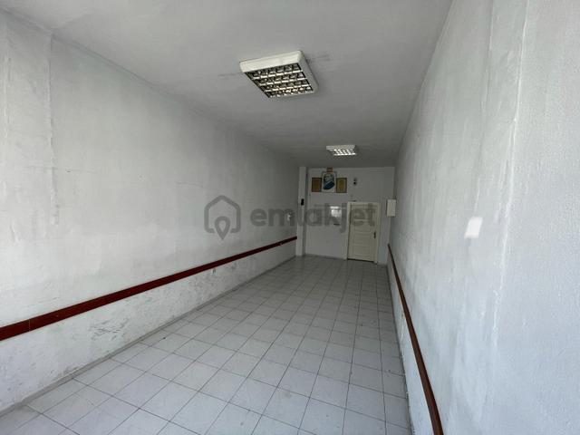 Va 1 -karşıyaka Çarşı İçinde Kiralık Ofis 4
