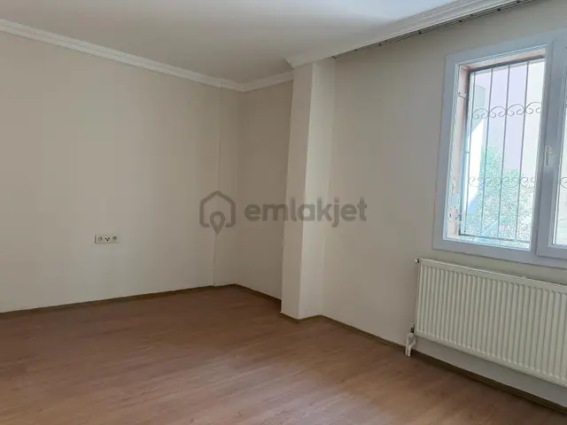 Va 1 - İzmir Küçük Çiğli'de Kilerli Geniş 3+1 Kiralık Daire 3