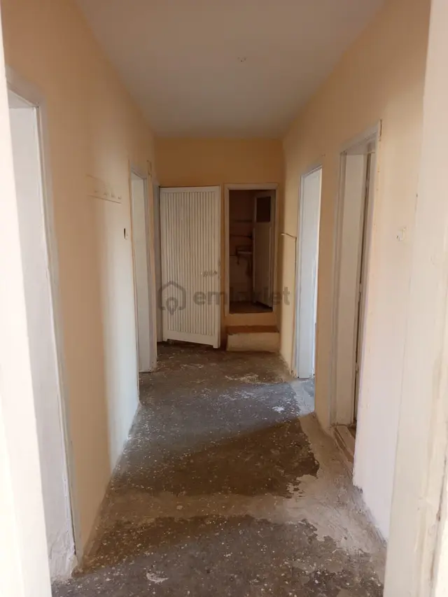 Kiralık Aylık 2+1 Yeşilyurt 3kat Kapalı Mutfak Geniş 2balkon 8,000tl. 4