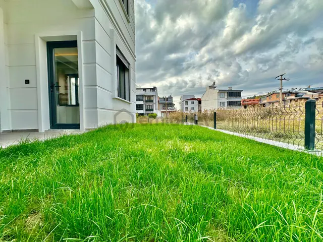 ꧁ay Emlaktan꧂akçay-güre Arasında Denize Yakın Geniş Bahçe Kullanımlı Müstakil Tadında 2+1 Daire 2