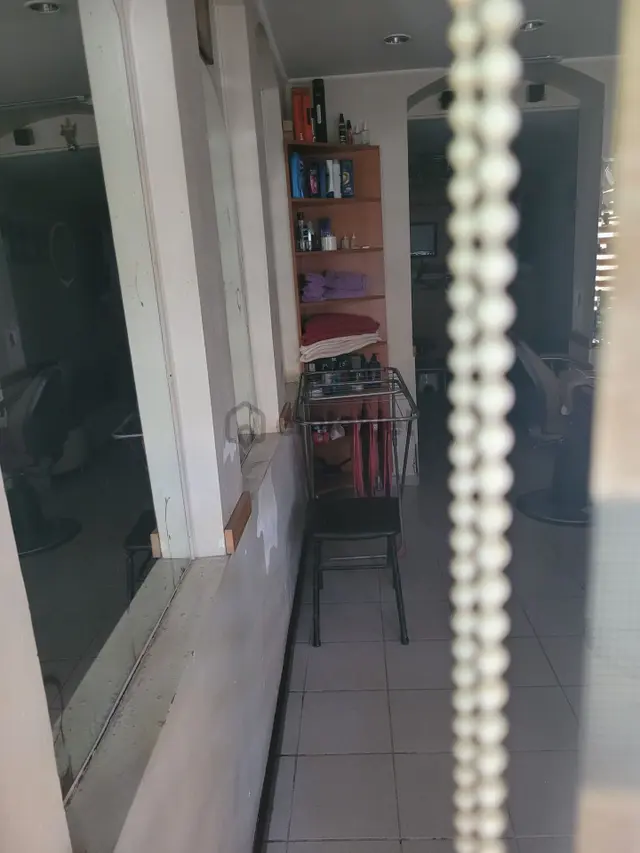 Üsküdar Murat Reis Mah. Alleme Cad. Üstü Müstakil 49 M2, 2 Katlı Dükkan 3