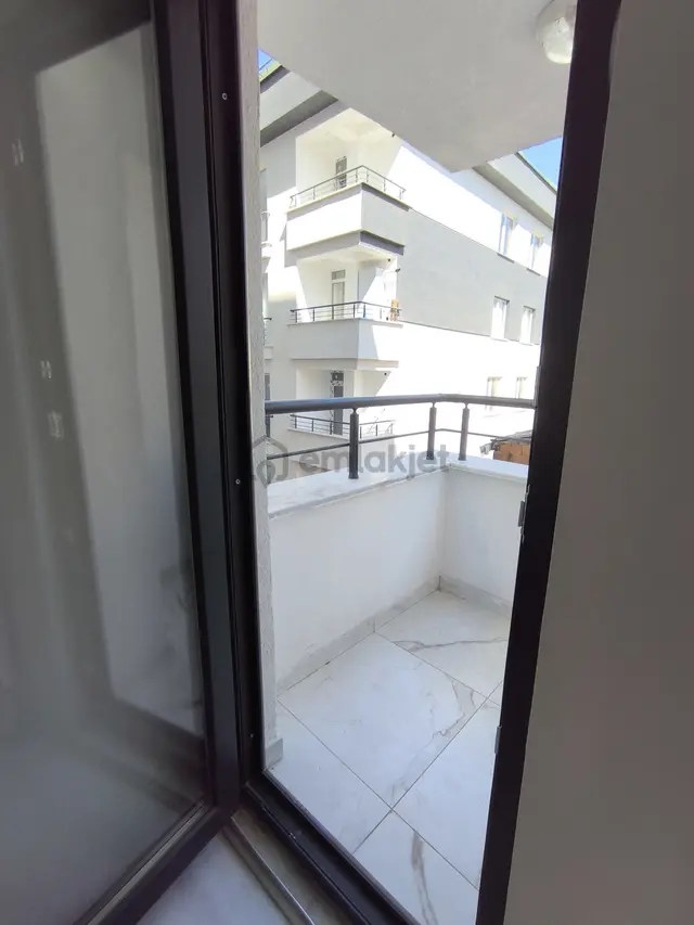 Tahtakale'de Yeni Binada Satılık 2+1 Daire 2