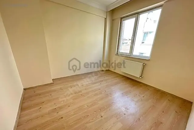 Anadolu Üniversitesi Yakını Sütlücede Kiralık Ayrı Mutfaklı 2+0 5
