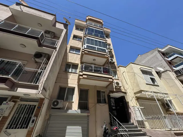 Dedebaşı Mahallesinde Kapalı Mutfak Fırsat 2+1 Satılık Daire