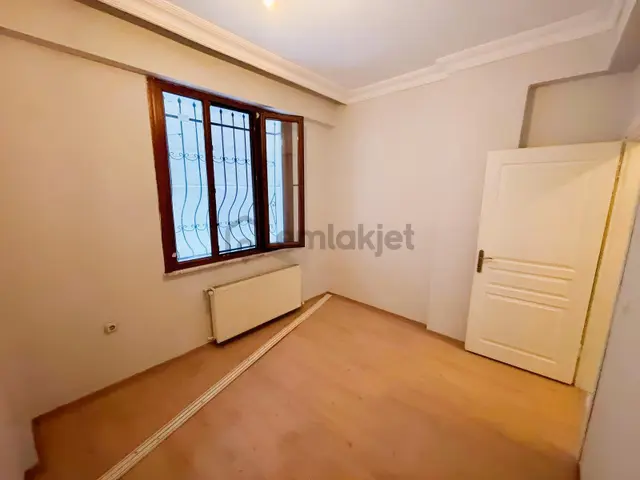 Ceylanlar'dan Mehmet Akif Merkezde Yeni Yapı 1+1 Bahçe Katı 3