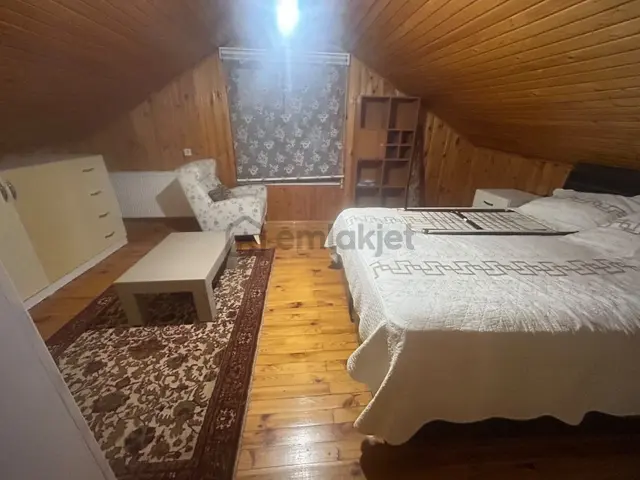 Ferah Ahşap Tasarım Kiralık Eşyalı Daire 2+1 Çatı Katı 85 M2 1