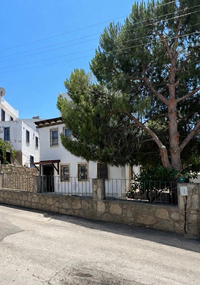 Bodrum Gümbet Eskiçeşme Satılık Bina(2 Daireli 3+1 Ve 2+1) 2
