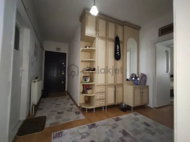 Yılmaz Gayrımenkulden 1.katta Yapılı 3+1 Masrafsız Satılık Daire 2