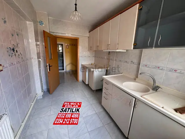Bahçeşehirde 3+1 Satılık Daire***burcu Emlaktan*** 4