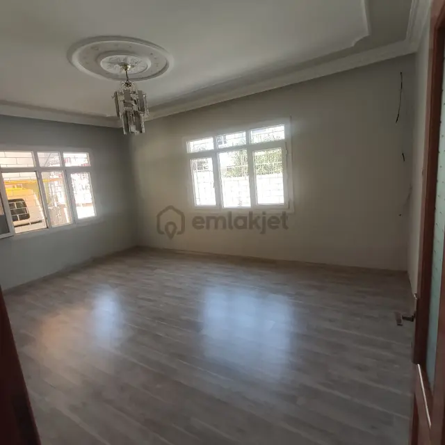 Milli Mensucat Okulu Arkasında Temiz Kiralık Daire 1