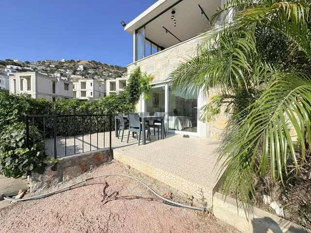 Bodrum Hayalimiz'den Gümüşlük'te Deniz Manzaralı Müstakil Villa 3