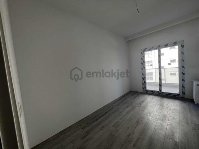 Uğur Mumcu Kalevitada Otoparklı Güvenlikli 2+1 4