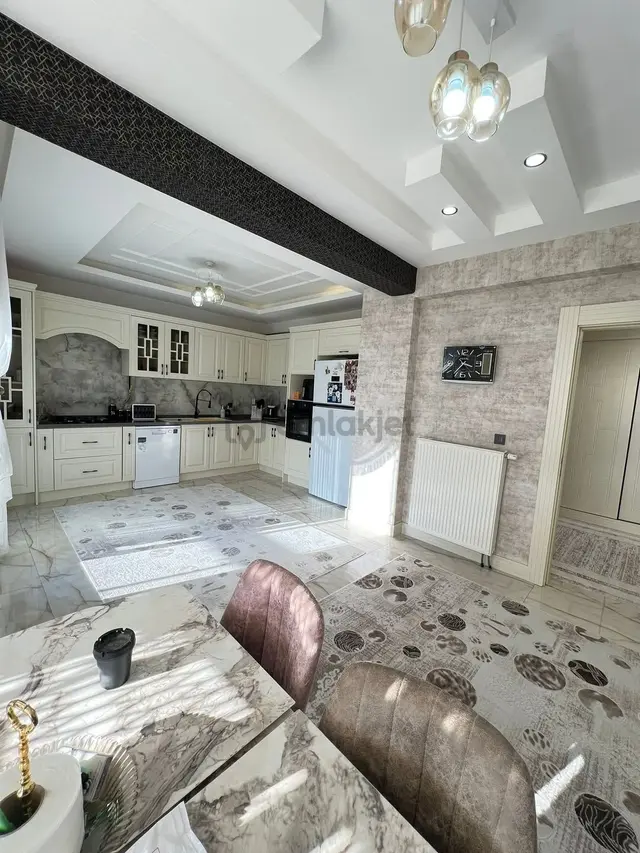 Aileden Kiralık Boşalıyor İnceleyiniz Eşyasız 5