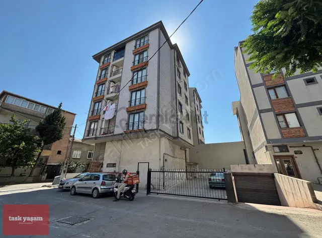 Pendik Kavakpınar Mahallesi Geniş Ve Ferah Satılık 2+1 Daire 2