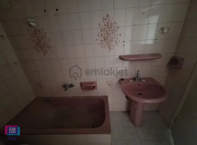 Dialog Skala'dan Altıparmak'ta Kiralık 3+1 Ferah, Önü Açık Daire 2