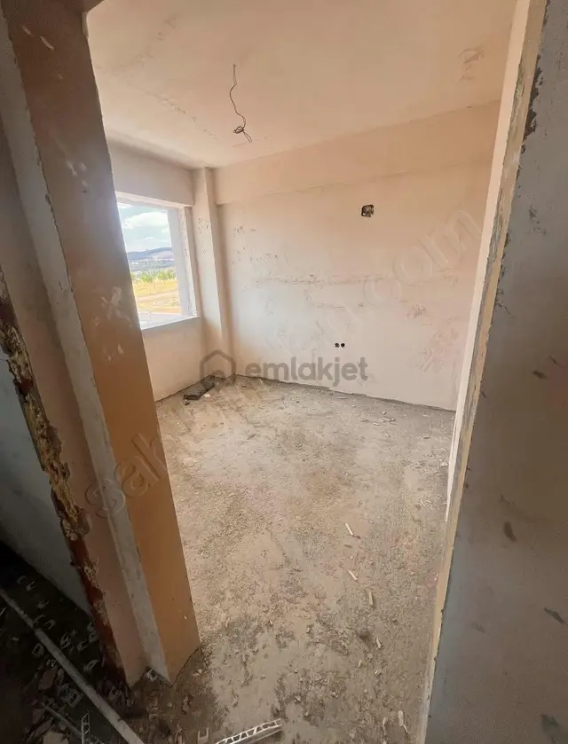 Banaz Dilek Mh 110m2 Herodası Işıklı 2.kat Daire 4