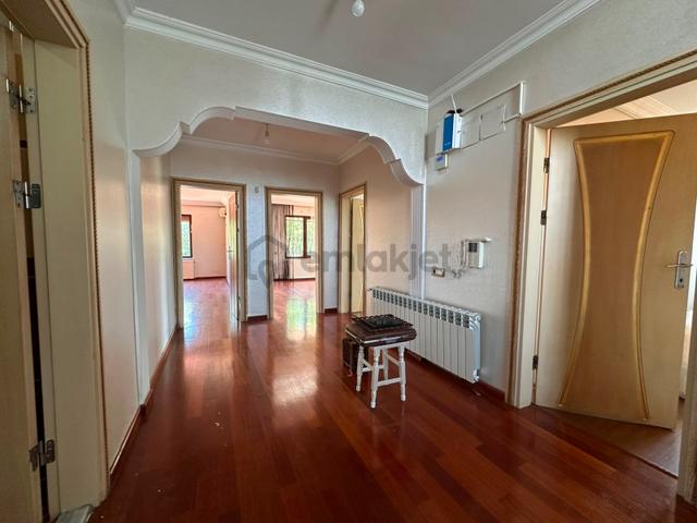 Beylikdüzü Devlet Hastanesi Yakını Geniş Alanda 6+3 Lux Villa 4