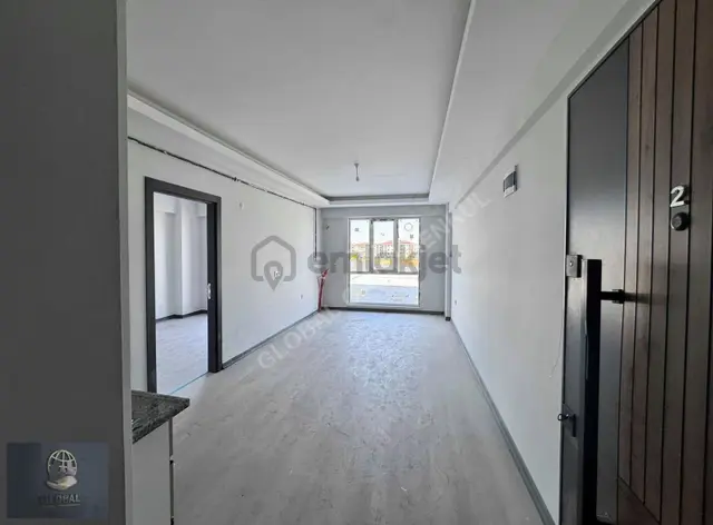 Hatip Mah Lüks Havuzlu Site İçi Sıfır 1+1 İskanlı Ara Kat 1
